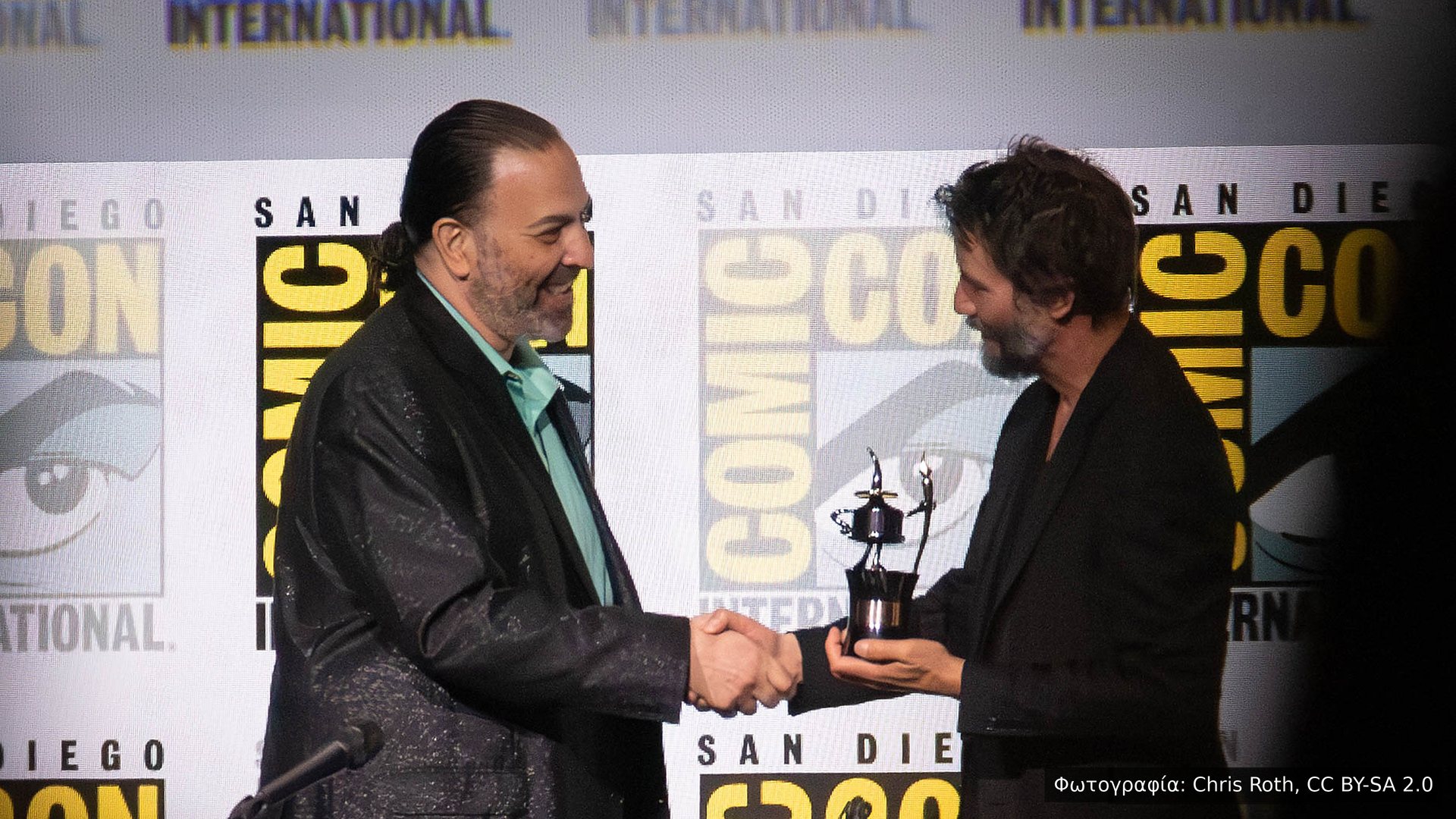 Ο Κιάνου Ριβς παραλαμβάνει βραβείο στο Comic-Con του Σαν Ντιέγκο, 2024