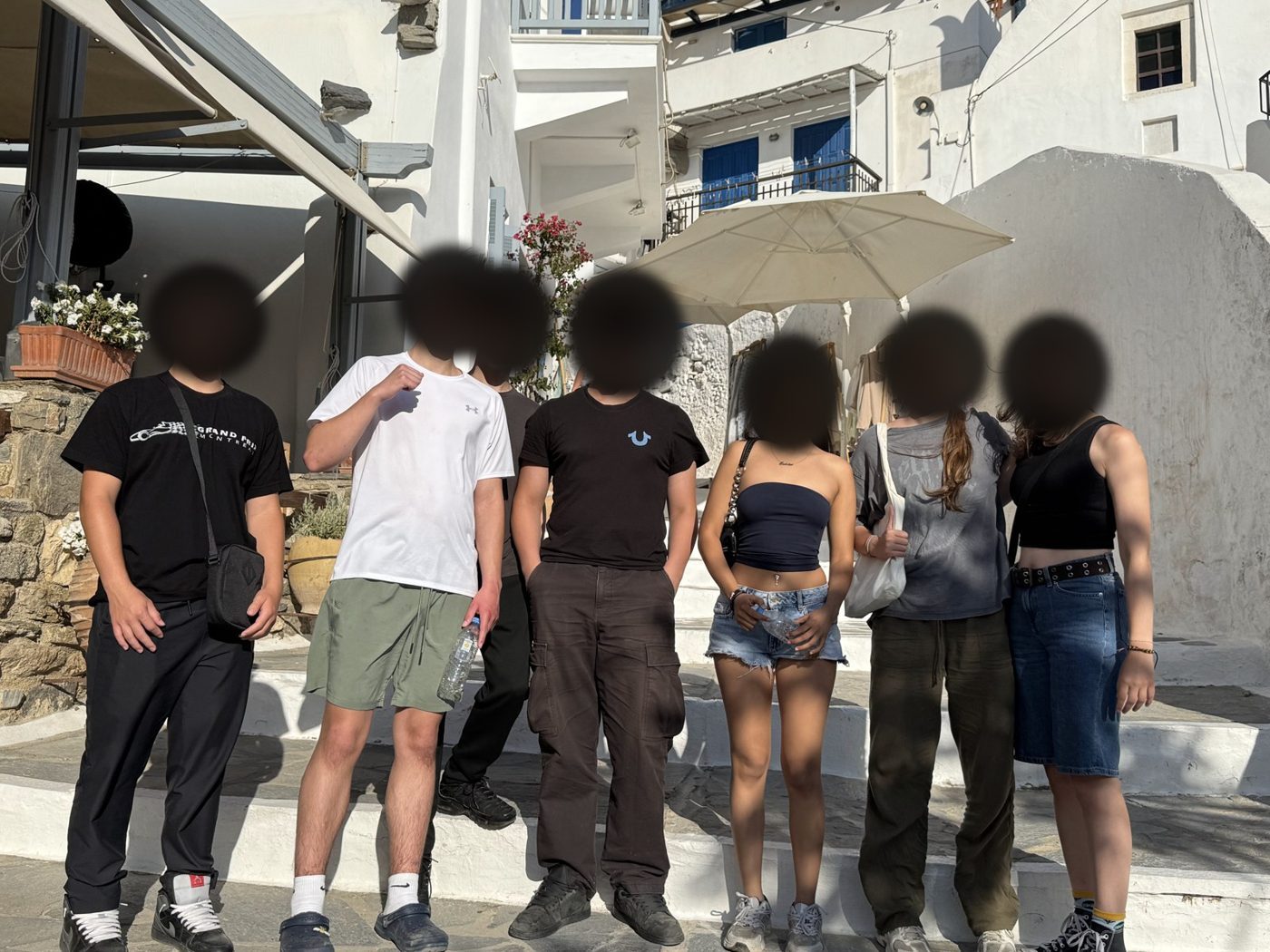 Βόλτα στα ασβεστωμένα σοκάκια της Χώρας της Νάξου