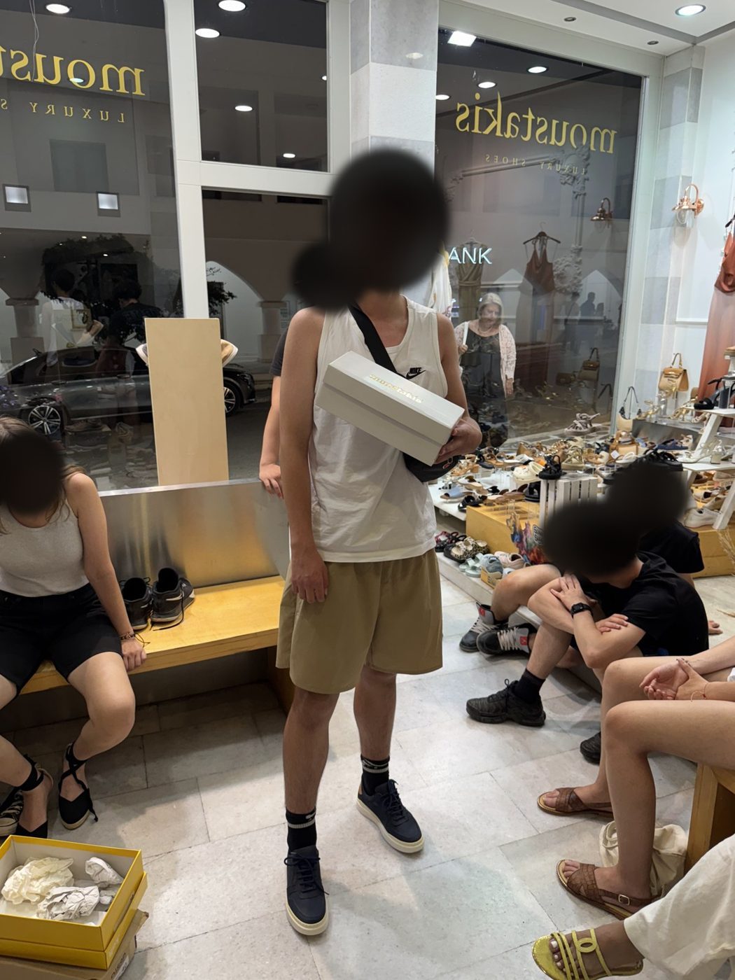 Στάση για ψώνια στη Χώρα της Νάξου